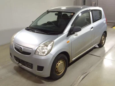 Daihatsu MIRA  с аукциона в Японии