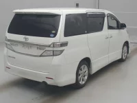 Toyota VELLFIRE лот № 70226 оценка 3  с аукциона в Японии 1