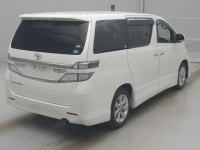 Toyota VELLFIRE  с аукциона в Японии