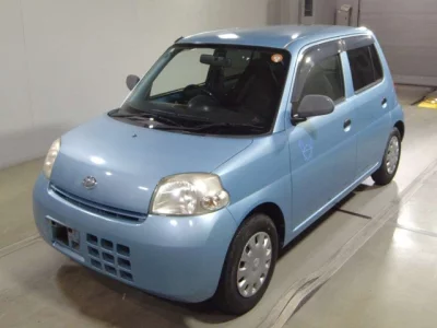 Daihatsu Esse