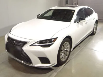 Lexus LS  с аукциона в Японии