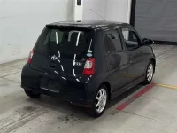 Daihatsu Esse лот № 90030 оценка 4  с аукциона в Японии 4
