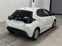 Toyota YARIS лот № 30005 оценка R  с аукциона в Японии 4