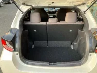 Toyota YARIS лот № 30005 оценка R  с аукциона в Японии 9