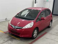 Honda FIT лот № 30020 оценка 3.5  с аукциона в Японии 3