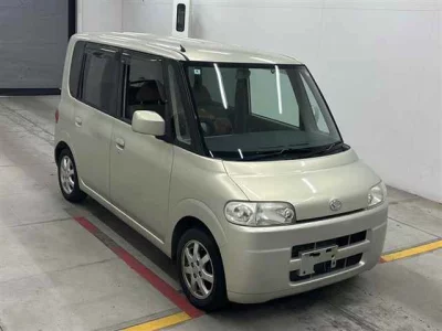 Daihatsu TANTO  с аукциона в Японии