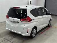 Honda FREED лот № 30016 оценка R  с аукциона в Японии 4