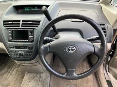 Toyota OPA  с аукциона в Японии