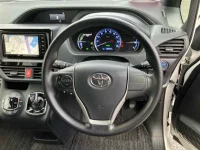 Toyota NOAH лот № 30039 оценка 4  с аукциона в Японии 2