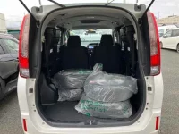 Toyota NOAH лот № 30039 оценка 4  с аукциона в Японии 9