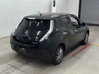 Nissan LEAF лот № 90062 оценка 4  с аукциона в Японии 4