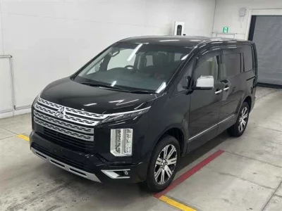 Mitsubishi DELICA D5