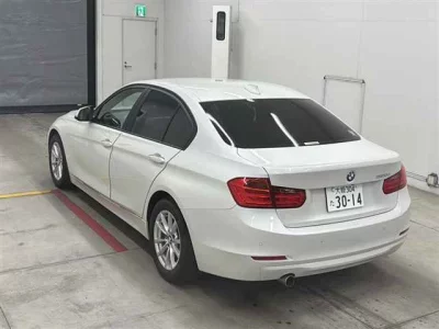 BMW 3-Series  с аукциона в Японии