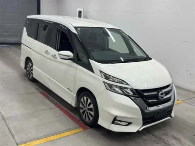 Nissan SERENA  с аукциона в Японии