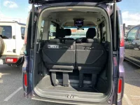 Honda STEP WAGON лот № 30064 оценка 4  с аукциона в Японии 9