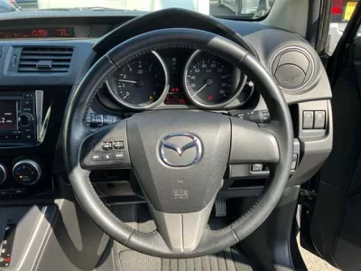 Mazda PREMACY  с аукциона в Японии
