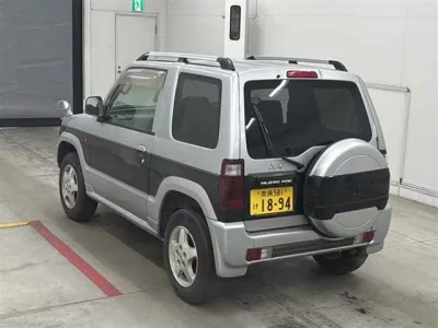Mitsubishi PAJERO MINI