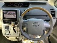 Toyota NOAH лот № 90225 оценка 3.5  с аукциона в Японии 2