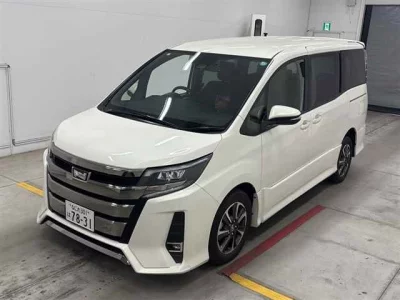 Toyota NOAH  с аукциона в Японии