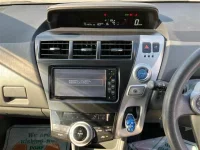 Toyota PRIUS ALPHA лот № 30131 оценка 4  с аукциона в Японии 5