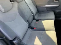 Toyota PRIUS ALPHA лот № 30131 оценка 4  с аукциона в Японии 7