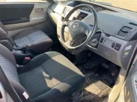 Toyota VOXY лот № 90165 оценка 3.5  с аукциона в Японии 6