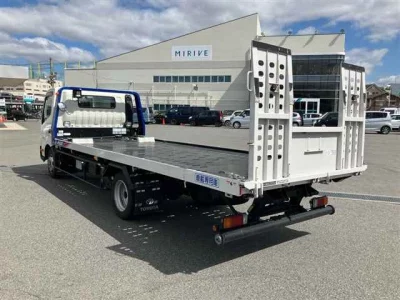 Toyota DYNA  с аукциона в Японии