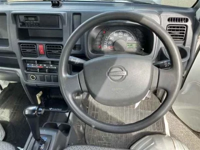 Nissan NT100 Clipper