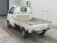 Suzuki CARRY TRUCK лот № 90197 оценка R  с аукциона в Японии 1