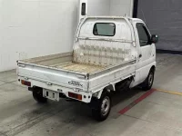 Suzuki CARRY TRUCK лот № 90197 оценка R  с аукциона в Японии 4