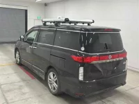 Nissan ELGRAND лот № 90143 оценка 3.5  с аукциона в Японии 1