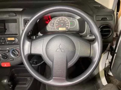 Mitsubishi LANCER VAN