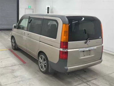 Honda STEP WAGON  с аукциона в Японии