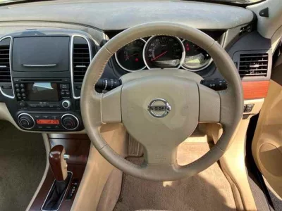 Nissan SYLPHY  с аукциона в Японии