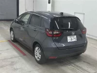 Honda FIT лот № 10053 оценка 5  с аукциона в Японии 1