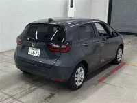 Honda FIT лот № 10053 оценка 5  с аукциона в Японии 4