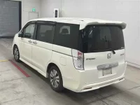 Honda STEP WAGON лот № 30126 оценка 3  с аукциона в Японии 1