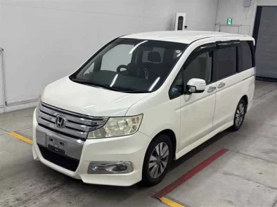 Honda STEP WAGON  с аукциона в Японии