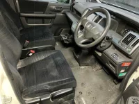 Honda STEP WAGON лот № 90236 оценка 3.5  с аукциона в Японии 6