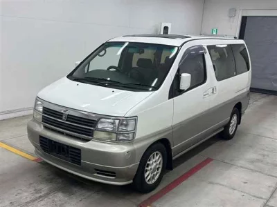 Nissan ELGRAND  с аукциона в Японии