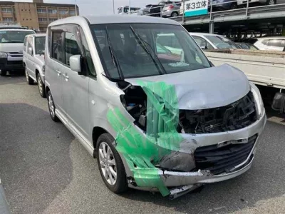 Mitsubishi DELICA D2