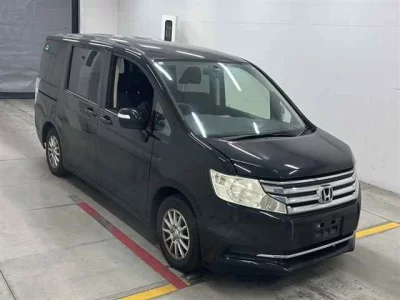 Honda STEP WAGON  с аукциона в Японии