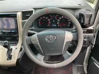 Toyota VELLFIRE лот № 30165 оценка 4  с аукциона в Японии 2