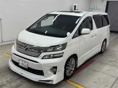 Toyota VELLFIRE  с аукциона в Японии