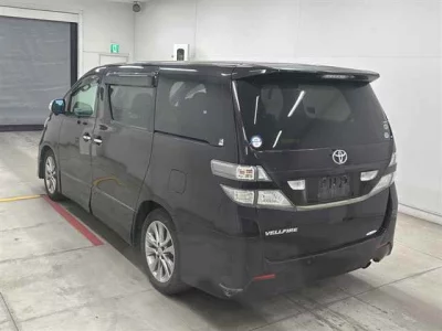 Toyota VELLFIRE  с аукциона в Японии
