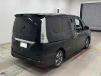 Nissan SERENA лот № 90271 оценка 3.5  с аукциона в Японии 4