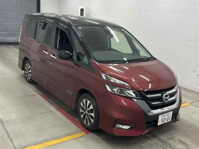 Nissan SERENA  с аукциона в Японии