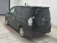 Toyota VOXY лот № 60072 оценка R  с аукциона в Японии 1