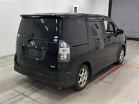 Toyota VOXY лот № 60072 оценка R  с аукциона в Японии 4