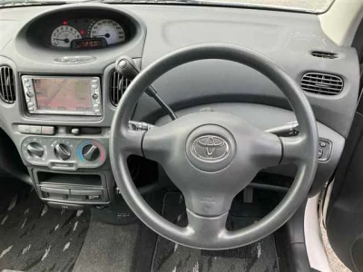 Toyota FUNCARGO  с аукциона в Японии